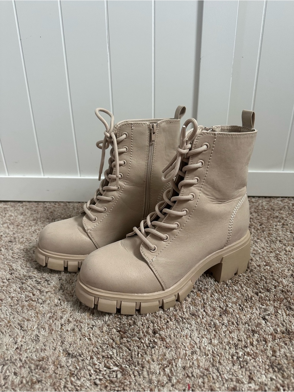 MIA Women’s Size 7 Taupe Lace Up Chunky Lug Sole Combat Boots